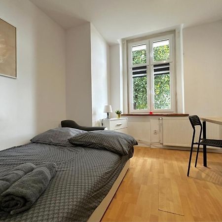 Leaf Room - 20 Minutes To Gdansk Old Town & Seaside Exterior foto
